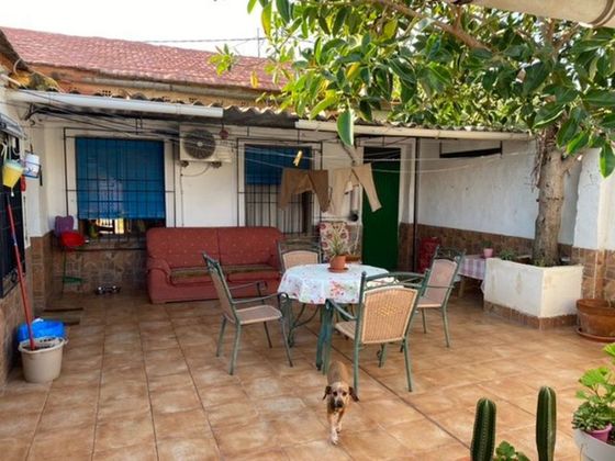 Foto 1 de Casa en venda a Cañadas de San Pedro de 3 habitacions amb terrassa i jardí