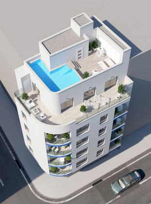 Foto 1 de Piso en venta en calle Cmar Baltico de 2 habitaciones con terraza y piscina