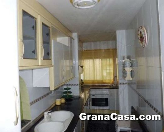Foto 2 de Piso en venta en Polígono Cartuja – La Paz de 3 habitaciones con garaje