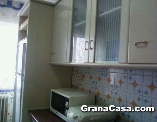 Foto 2 de Pis en venda a Polígono Cartuja – La Paz de 3 habitacions amb garatge i calefacció