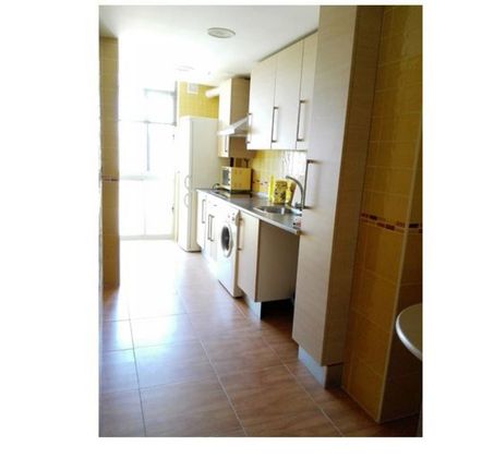 Foto 1 de Piso en venta en Polígono Cartuja – La Paz de 4 habitaciones con terraza y ascensor