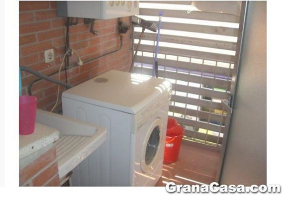 Foto 1 de Venta de piso en calle Joaquina Eguaras de 3 habitaciones con terraza y garaje