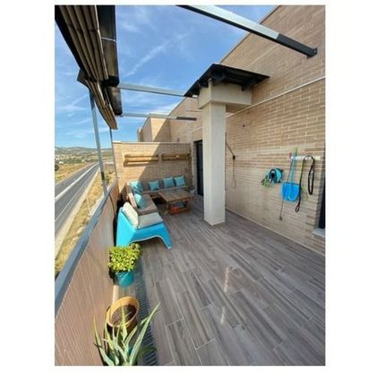 Foto 1 de Venta de ático en urbanización Suelo Urbanizable Ind de 3 habitaciones con terraza y piscina