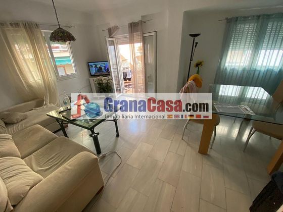 Foto 2 de Pis en venda a calle Molinos de 3 habitacions amb terrassa i mobles