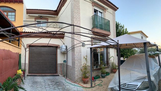 Foto 2 de Venta de chalet en calle Real de 4 habitaciones con terraza y piscina