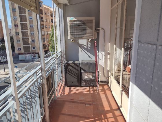 Foto 1 de Pis en lloguer a avenida De Cadiz de 2 habitacions amb terrassa i mobles