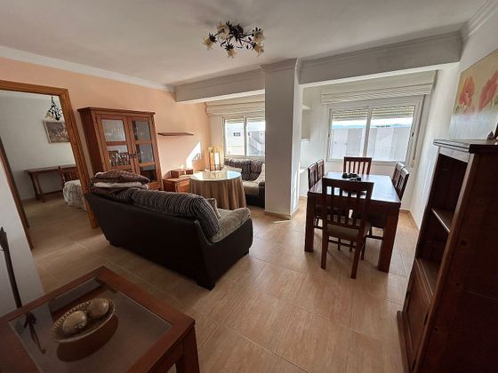 Foto 1 de Alquiler de piso en carretera De Málaga de 2 habitaciones con terraza y muebles