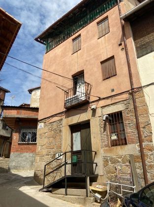 Foto 1 de Casa adossada en venda a calle Ancha de 7 habitacions amb terrassa i piscina