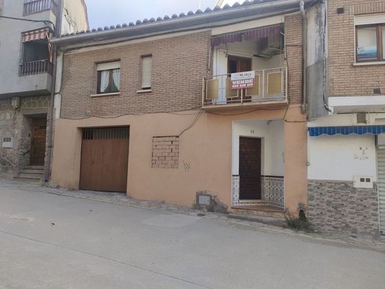Foto 1 de Casa adossada en venda a calle Naranjos de 4 habitacions amb terrassa i garatge