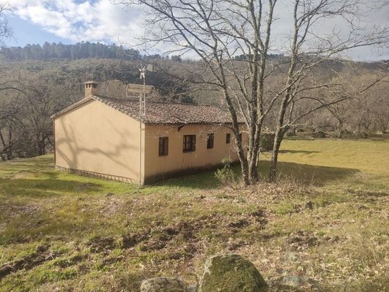 Foto 1 de Casa rural en venda a calle Recuencano de 5 habitacions amb jardí i calefacció