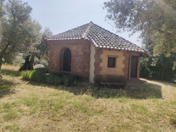 Foto 2 de Casa rural en venda a calle Vallejuelo de 5 habitacions amb terrassa i jardí