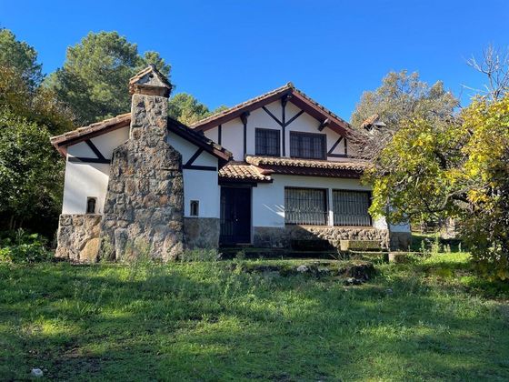 Foto 1 de Casa rural en venda a calle Mirador de 3 habitacions amb garatge i jardí