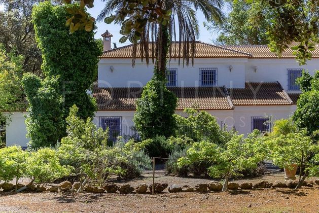 Foto 1 de Venta de casa rural en calle Hoyos de Galván de 7 habitaciones con terraza y piscina