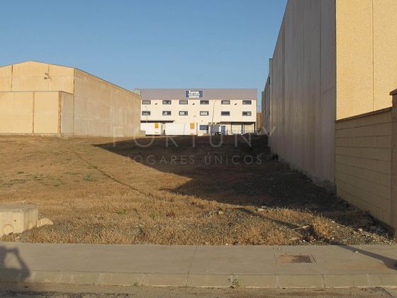 Foto 1 de Venta de terreno en calle Miguel Hernández de 540 m²