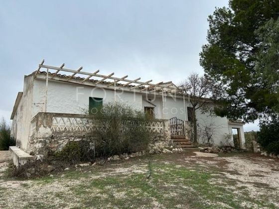 Foto 2 de Casa rural en venda a calle Cerro de San Cristóbal de 5 habitacions amb jardí