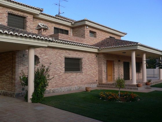 Foto 1 de Xalet en venda a El Carme-Sant Agustí-Bonavista de 5 habitacions amb terrassa i piscina
