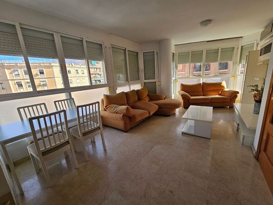 Foto 1 de Dúplex en venda a calle Uruguay de 3 habitacions amb garatge i aire acondicionat