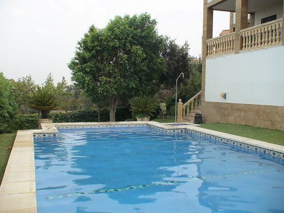 Foto 1 de Xalet en venda a Guillena de 9 habitacions amb terrassa i piscina