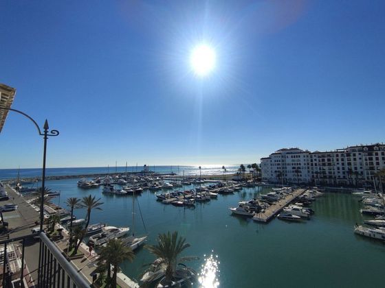 Foto 1 de Àtic en venda a Puerto de la Duquesa de 3 habitacions amb terrassa i piscina