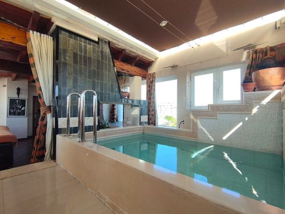 Foto 2 de Àtic en venda a Puerto de la Duquesa de 3 habitacions amb terrassa i piscina