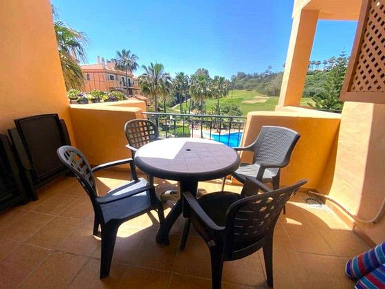 Foto 2 de Ático en venta en San Luis de Sabinillas de 3 habitaciones con terraza y piscina