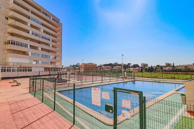 Foto 1 de Pis en venda a calle Río Oria de 2 habitacions amb terrassa i piscina