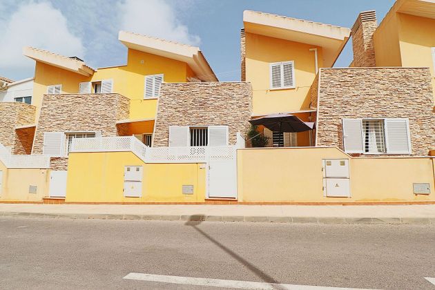 Foto 1 de Casa adossada en venda a calle Punta Seca de 5 habitacions amb terrassa i piscina