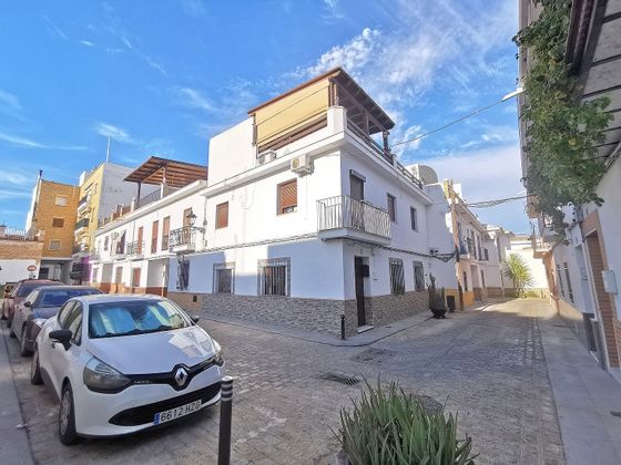 Foto 1 de Casa adosada en venta en calle Virgen de la Soledad de 3 habitaciones con terraza y aire acondicionado