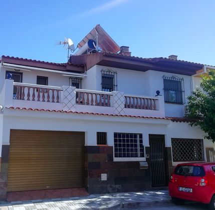 Foto 2 de Casa en venda a calle Guadajoz de 3 habitacions amb terrassa i piscina