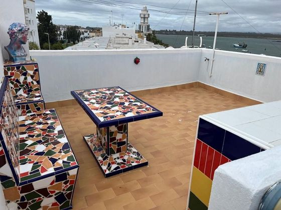 Foto 2 de Ático en venta en Isla Cristina ciudad de 3 habitaciones con terraza y aire acondicionado