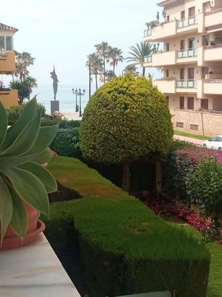 Foto 1 de Pis en venda a urbanización Las Petunias de 2 habitacions amb terrassa i piscina