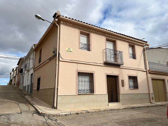 Foto 1 de Casa en venda a Sinarcas de 4 habitacions amb terrassa i garatge