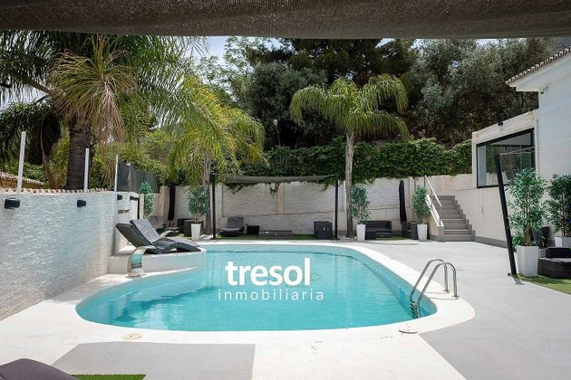 Foto 1 de Chalet en venta en Manantiales - Lagar - Cortijo de 8 habitaciones con terraza y piscina