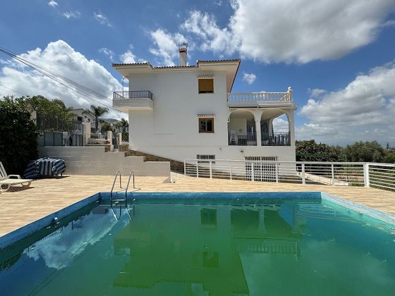 Foto 1 de Chalet en venta en Pinos de Alhaurín - Periferia de 5 habitaciones con terraza y piscina
