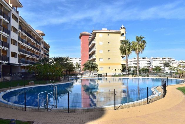 Foto 1 de Alquiler de piso en calle Arnau de Vilanova de 2 habitaciones con terraza y piscina