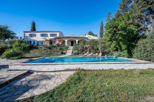 Foto 1 de Casa rural en venda a El Padrón - El Velerín - Voladilla de 5 habitacions amb terrassa i piscina