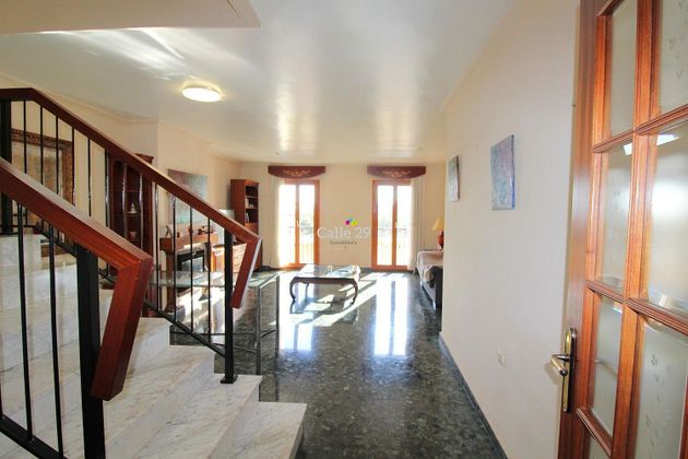 Foto 2 de Venta de casa en Casas Verdes - Ermita de 4 habitaciones con garaje y balcón