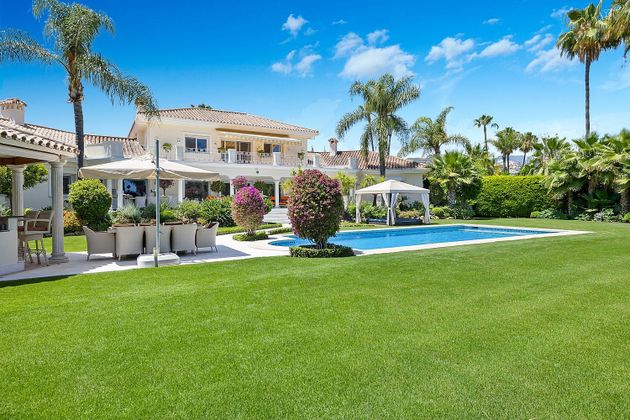 Foto 1 de Chalet en venta en urbanización Andalucia G de 6 habitaciones con terraza y piscina