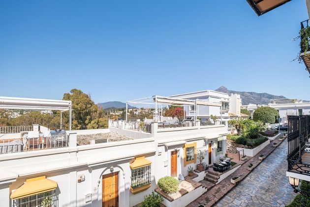 Foto 2 de Venta de casa en Los Naranjos - Las Brisas de 2 habitaciones con terraza y piscina