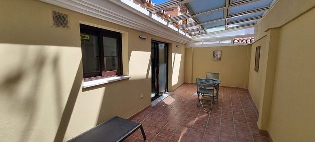 Foto 2 de Venta de estudio en La Goleta - San Felipe Neri con terraza y aire acondicionado