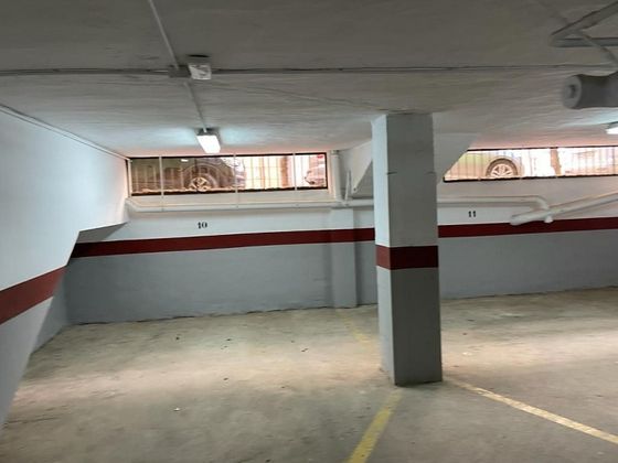 Foto 1 de Garatge en venda a calle Reyes Católicos de 16 m²