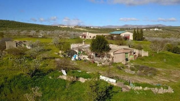 Foto 2 de Casa rural en venda a Alhama de Granada de 3 habitacions amb terrassa i jardí