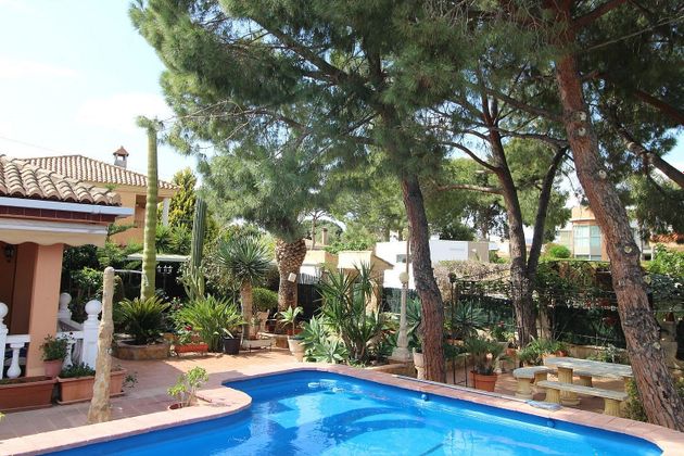 Foto 1 de Xalet en venda a calle Cova Margarita de 5 habitacions amb terrassa i piscina