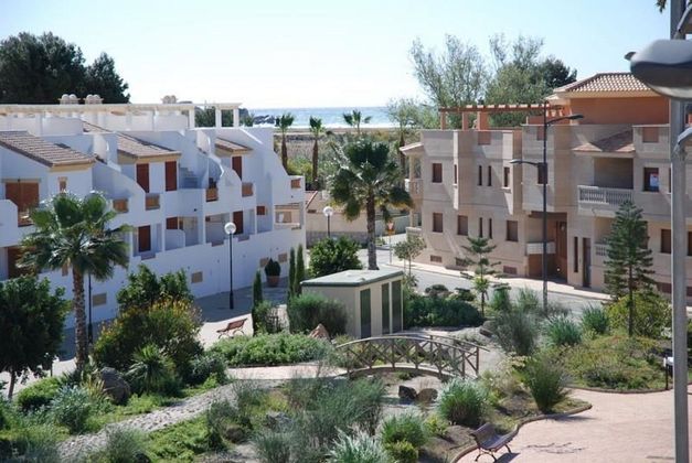 Foto 1 de Dúplex en venda a calle Príncipe de Asturias de 2 habitacions amb terrassa i piscina