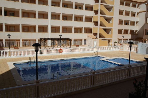 Foto 1 de Piso en venta en calle Gongora de 3 habitaciones con terraza y piscina