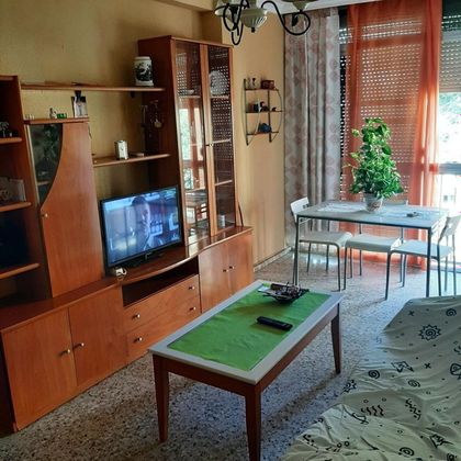 Foto 1 de Pis en venda a Poligono Norte - Villegas - La Fontanilla de 3 habitacions amb aire acondicionat