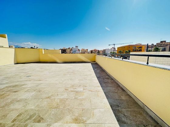Foto 2 de Venta de piso en Urbanización Santa Rosa de 3 habitaciones con terraza y piscina
