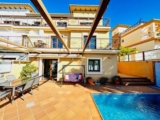 Foto 1 de Casa en venta en Viña Málaga de 4 habitaciones con terraza y piscina