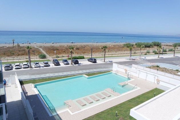 Foto 2 de Àtic en venda a Laguna Beach de 4 habitacions amb terrassa i piscina