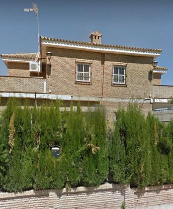 Foto 1 de Xalet en venda a La Motilla de 9 habitacions amb terrassa i jardí